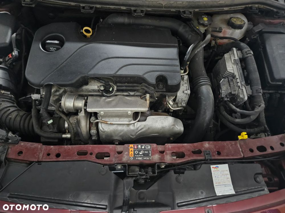 Opel Astra 1.4 T Elite S&S - 19
