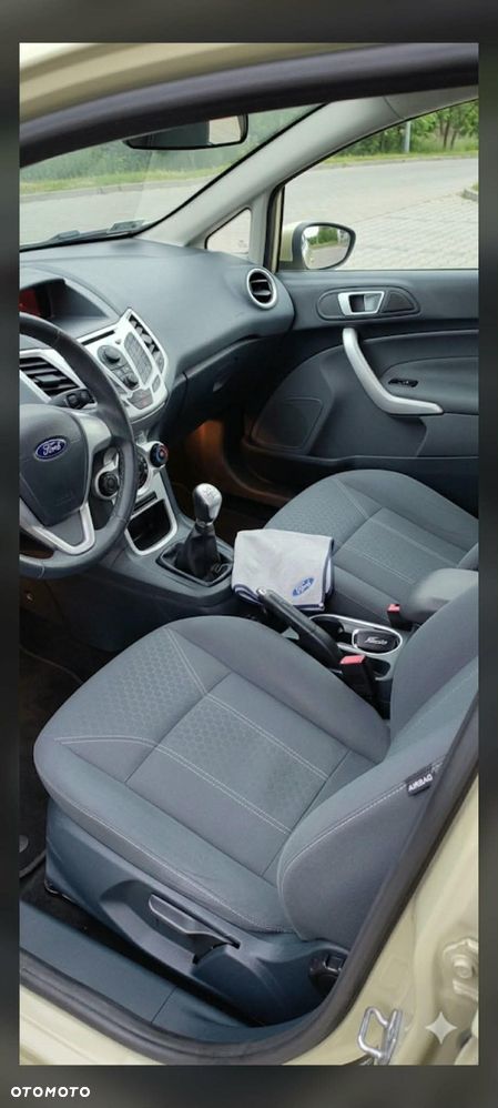 Ford Fiesta 1.4 Titanium - 8