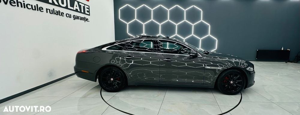 Jaguar XJ 30d Premium Luxury - 39