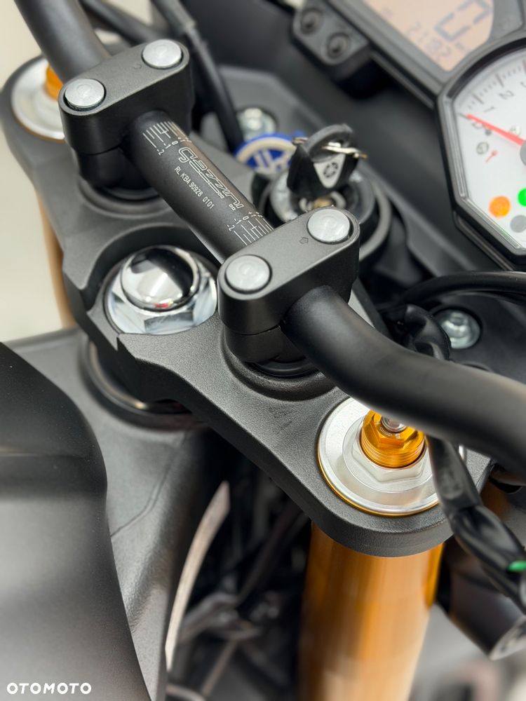 Yamaha FZ8 - 25