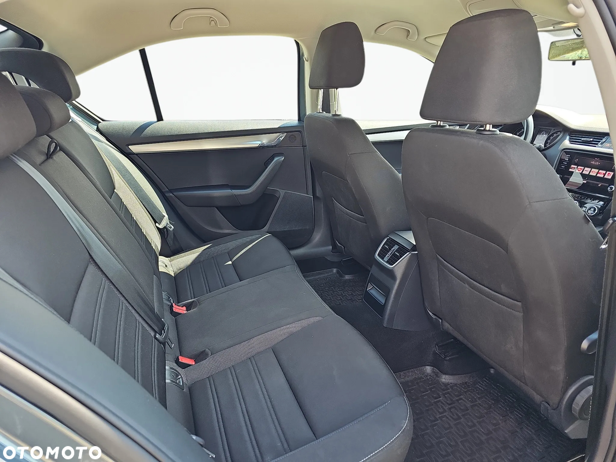 Skoda Octavia 1.5 TSI ACT Ambition - 11