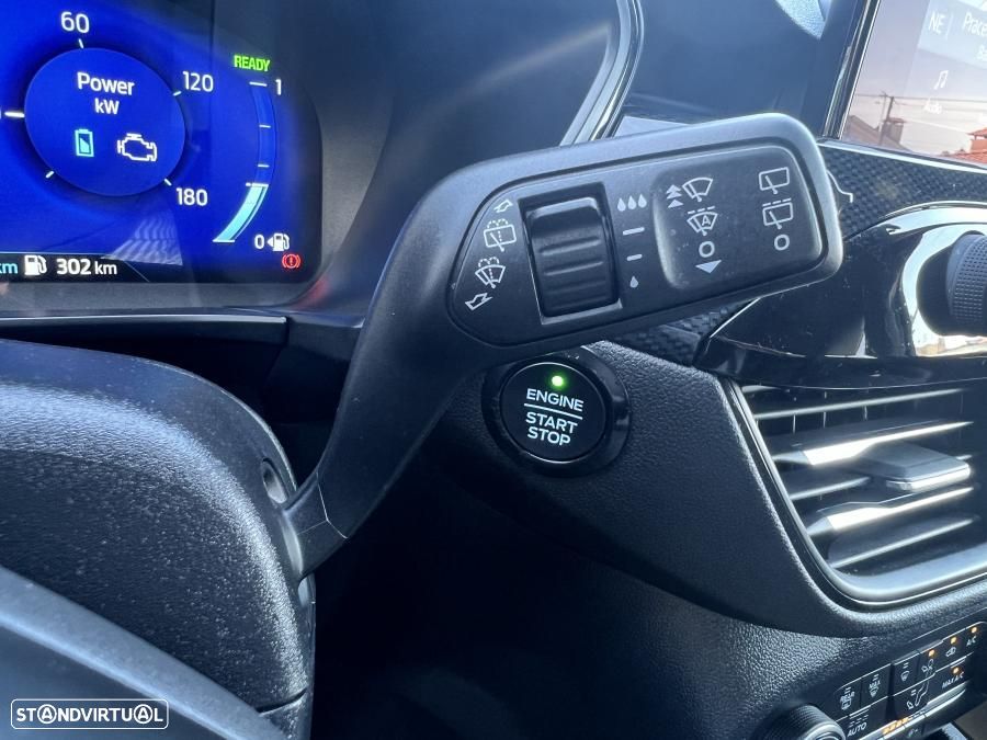 Ford Kuga 2.5 PHEV ST-Line X - 35