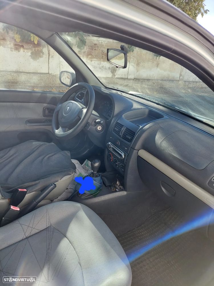 Renault Clio 1.5 dCi Authentique - 12