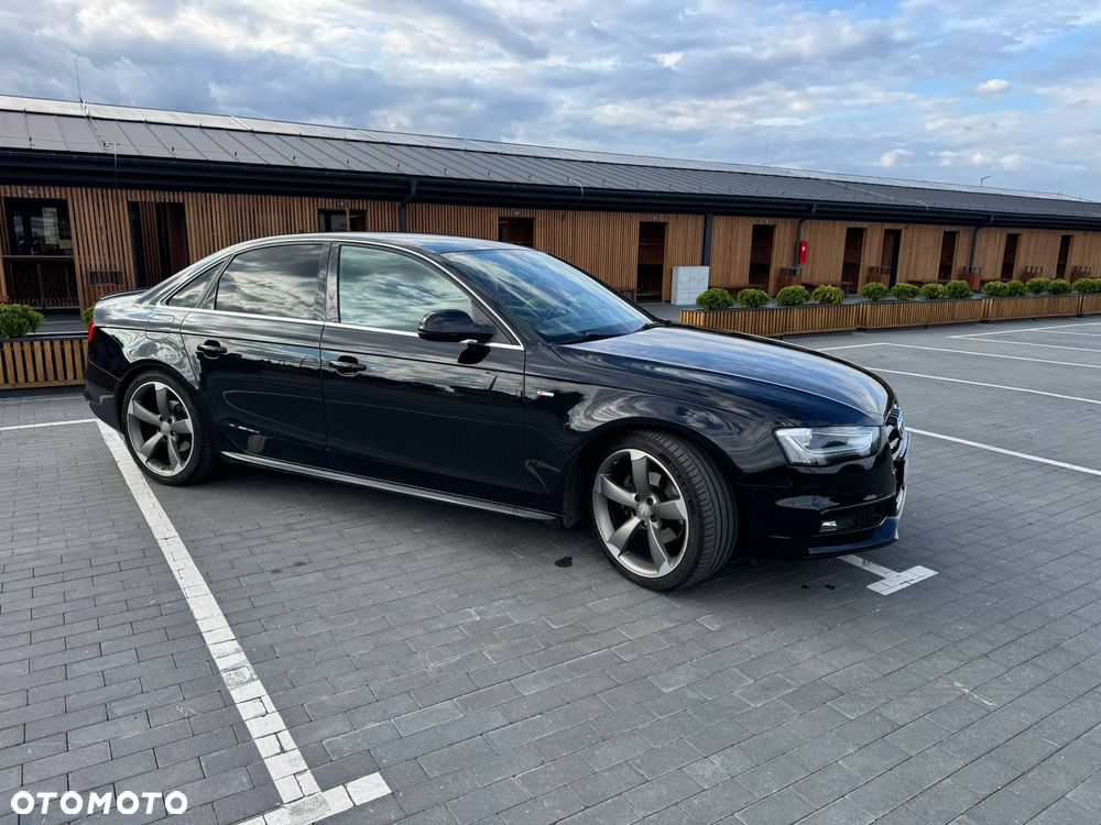 Audi A4 Limousine 2.0 TDI DPF quattro S tronic S line Sportpaket - 3