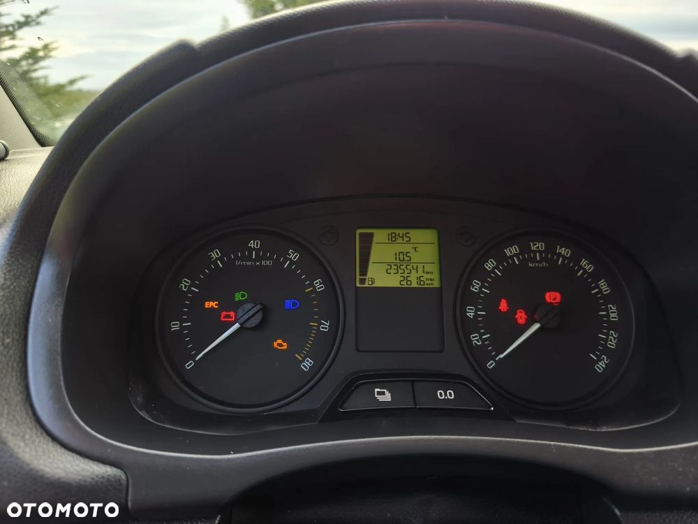 Skoda Fabia 1.4 16V Active - 19