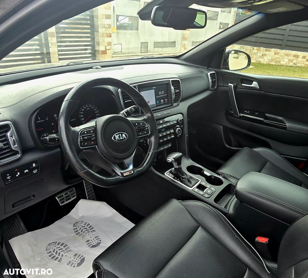 Kia Sportage 2,0 CRDI AWD Aut. Platinum - 26