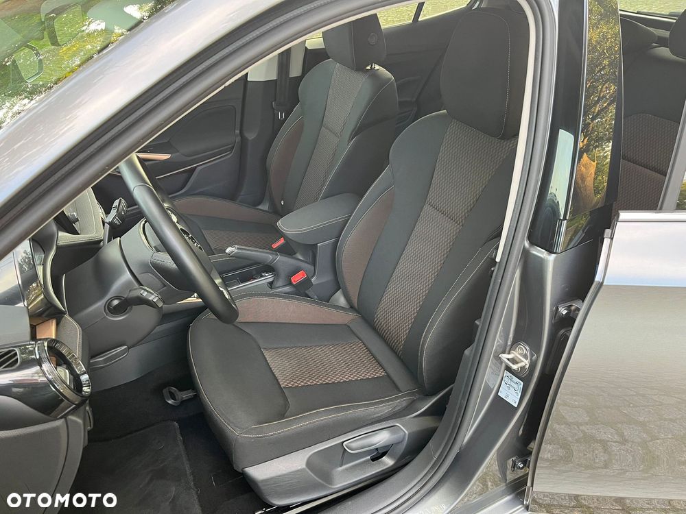 Skoda Fabia 1.0 TSI Style Color DSG - 10