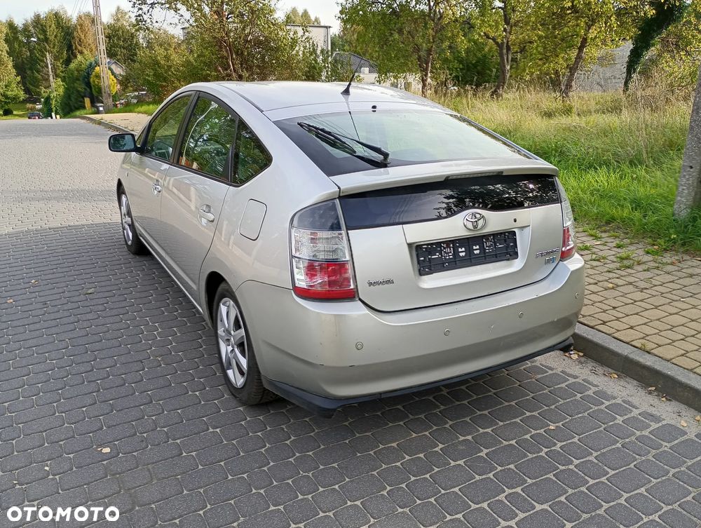 Toyota Prius 1.5 VVT-i Prestige - 6