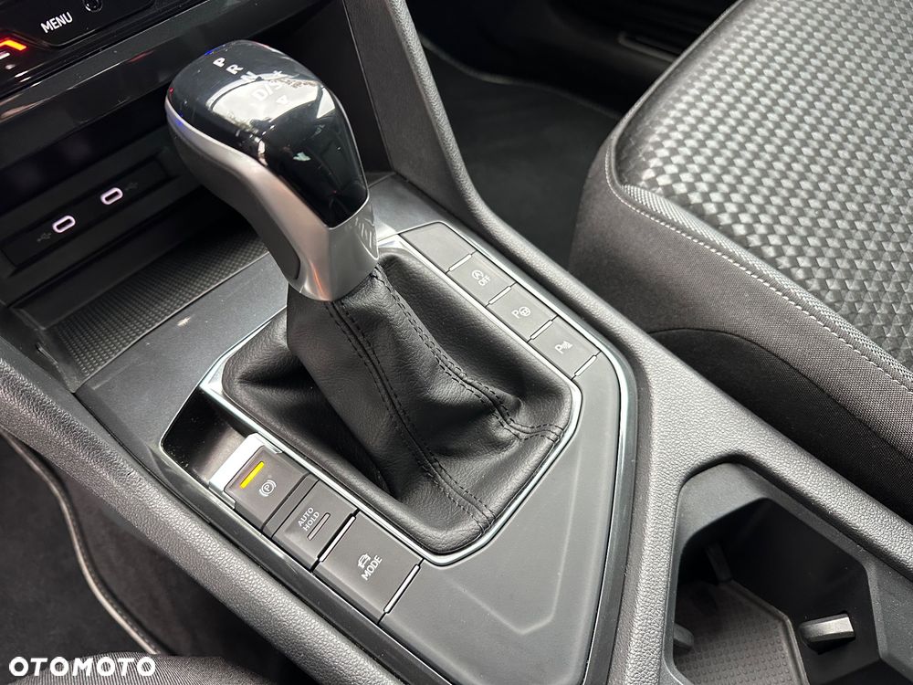 Volkswagen Tiguan - 27