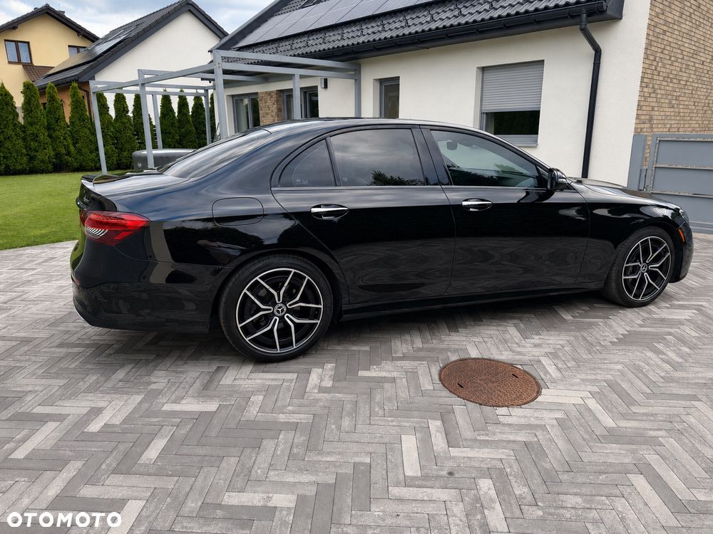 Mercedes-Benz Klasa E 350 9G-TRONIC AMG Line - 13