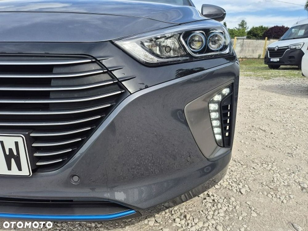 Hyundai IONIQ - 8