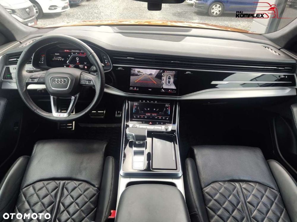 Audi Q8 - 14