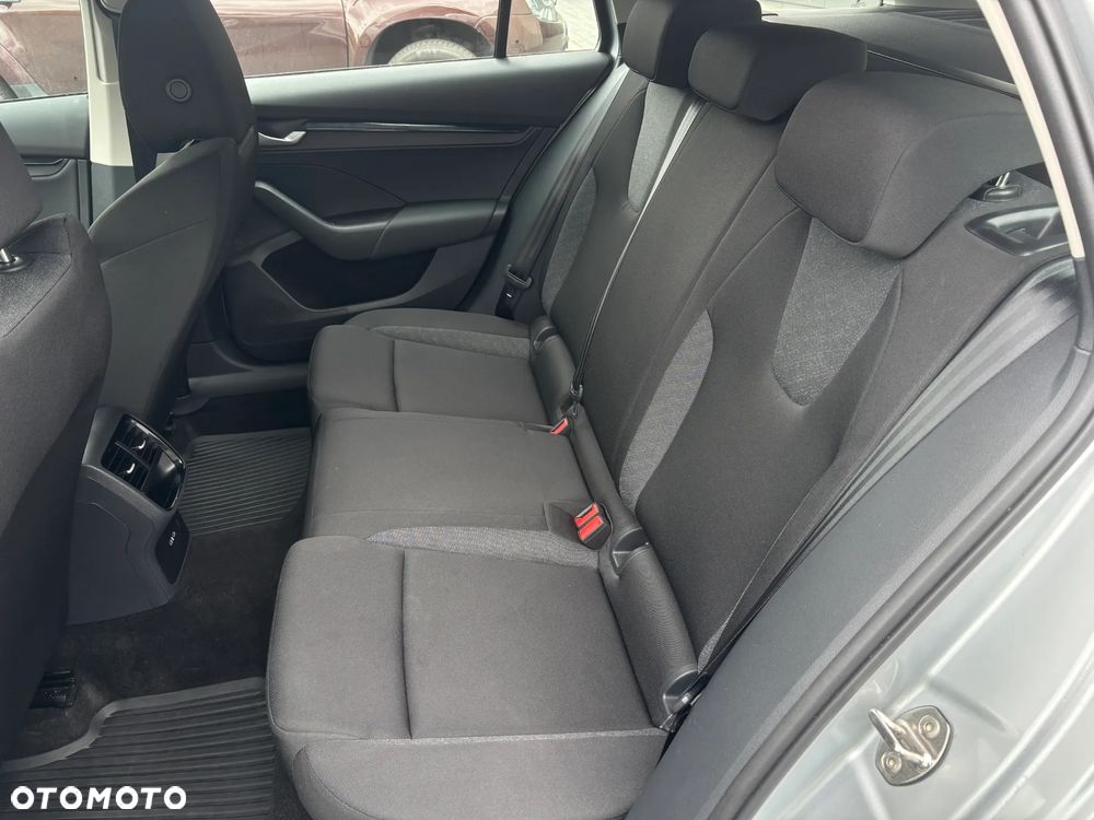 Skoda Octavia 1.5 TSI mHEV Edition 130 Essence DSG - 12
