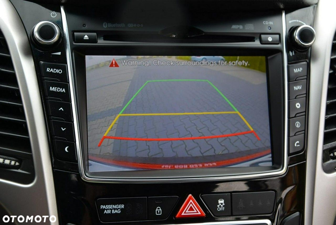 Hyundai i30 Kombi 1.4 Trend - 32