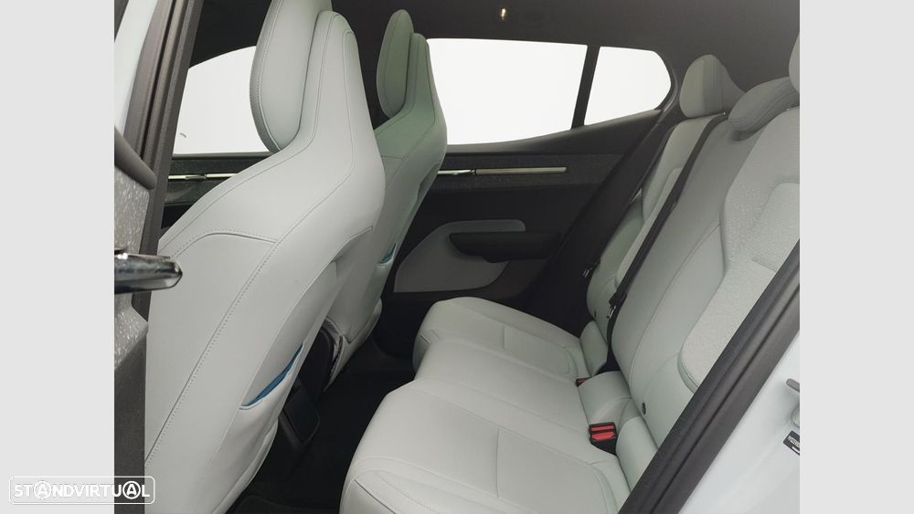 Volvo EX30 69 kWh Twin Motor Ultra - 15