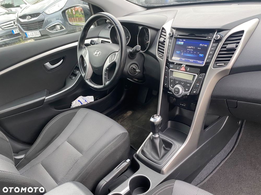 Hyundai i30 1.4 Premium - 24