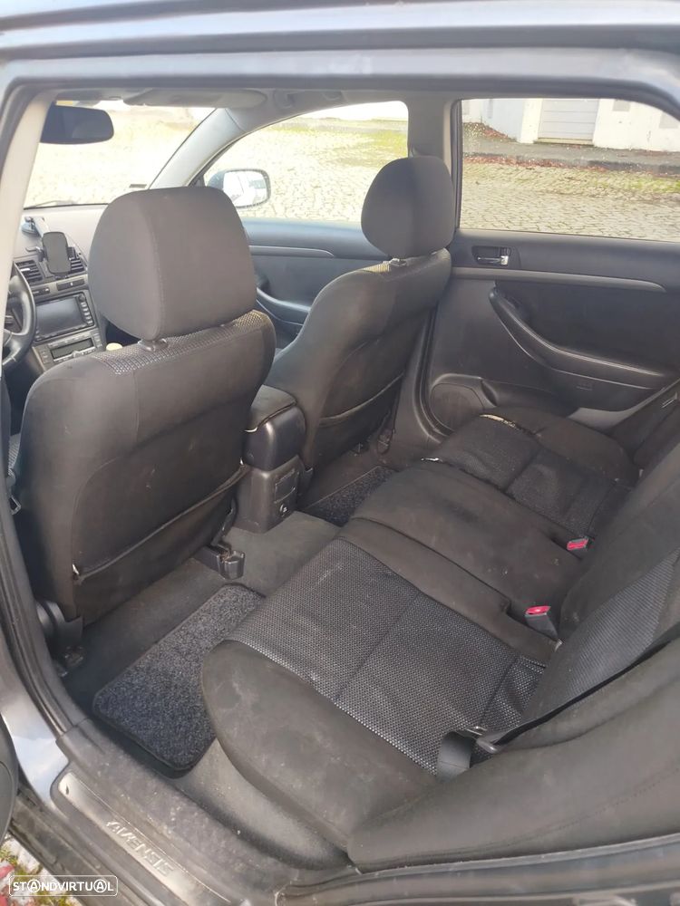 Toyota Avensis SW 2.0 D-4D GPS - 7