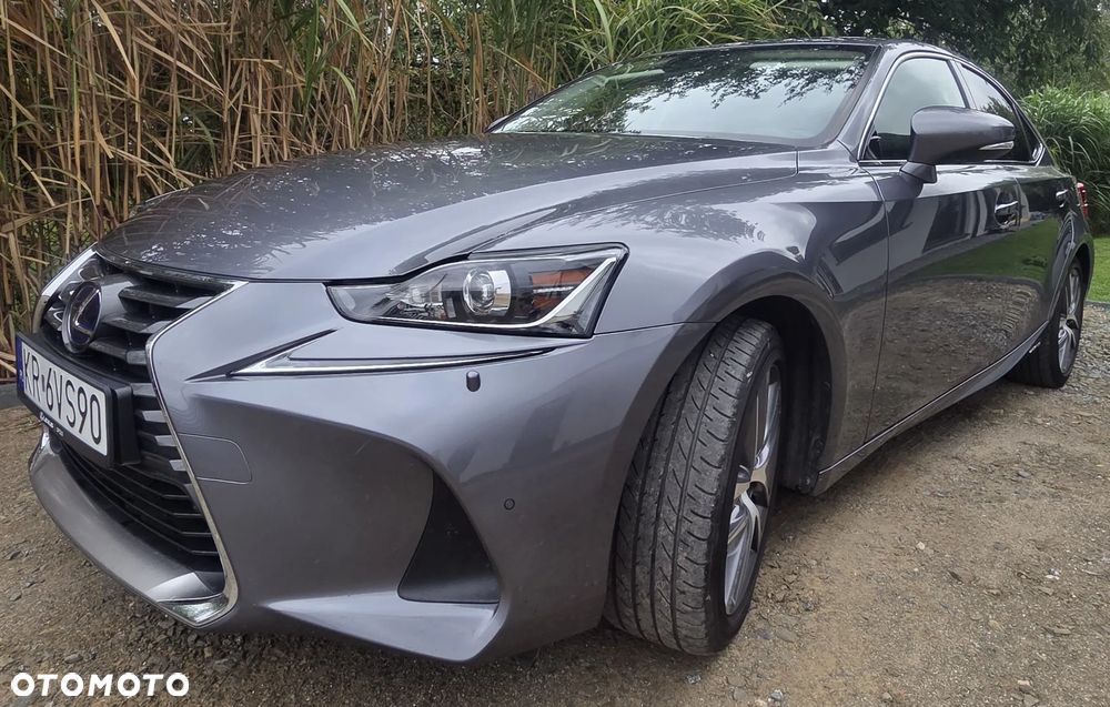 Lexus IS - 3