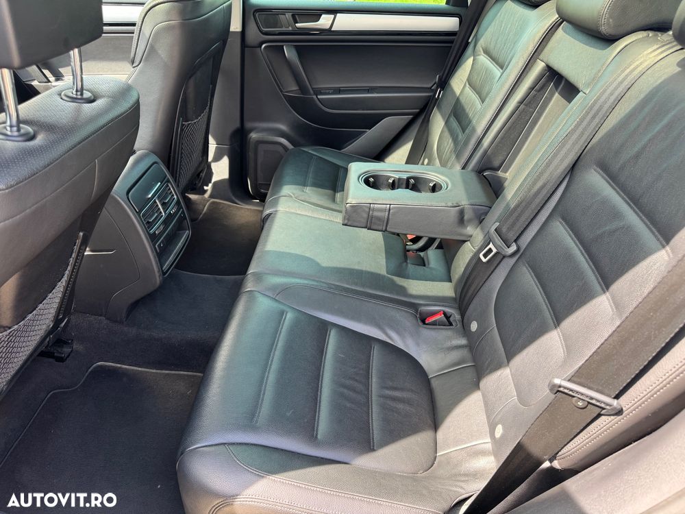 Volkswagen Touareg 3.0 V6 TDI BMT - 11