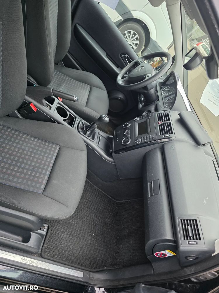 Mercedes-Benz A 160 BlueEFFICIENCY Elegance - 37