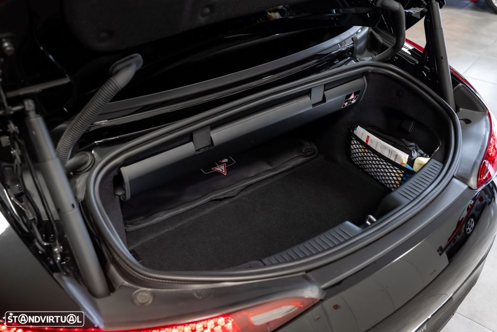 Mercedes-Benz SL 63 AMG 4Matic+ - 8