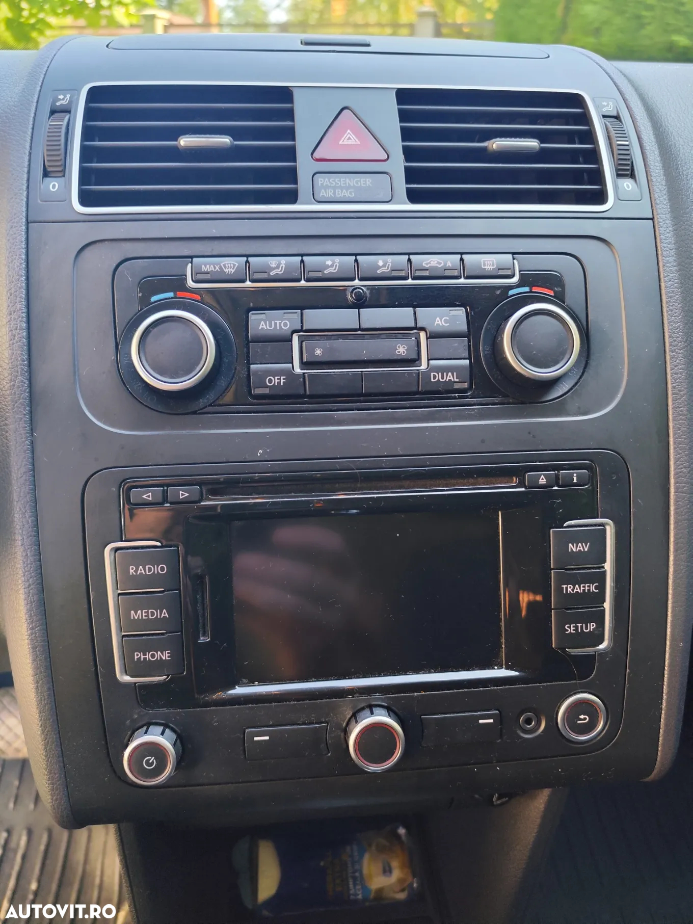 Volkswagen Touran Cross 1.6 TDI DSG - 11