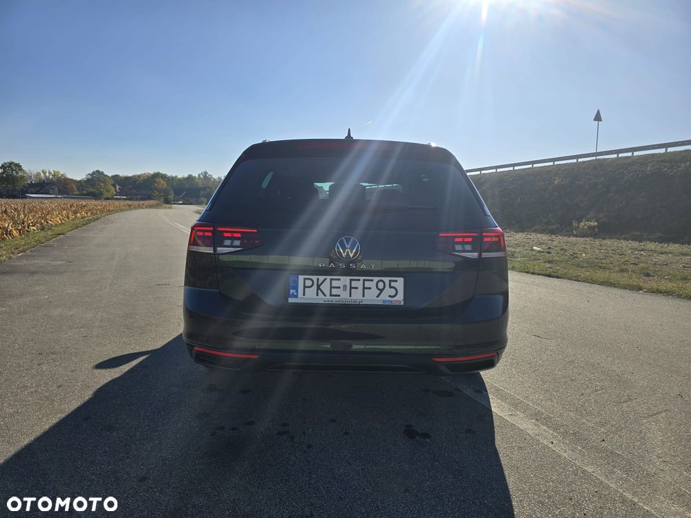 Volkswagen Passat 2022 photo 5