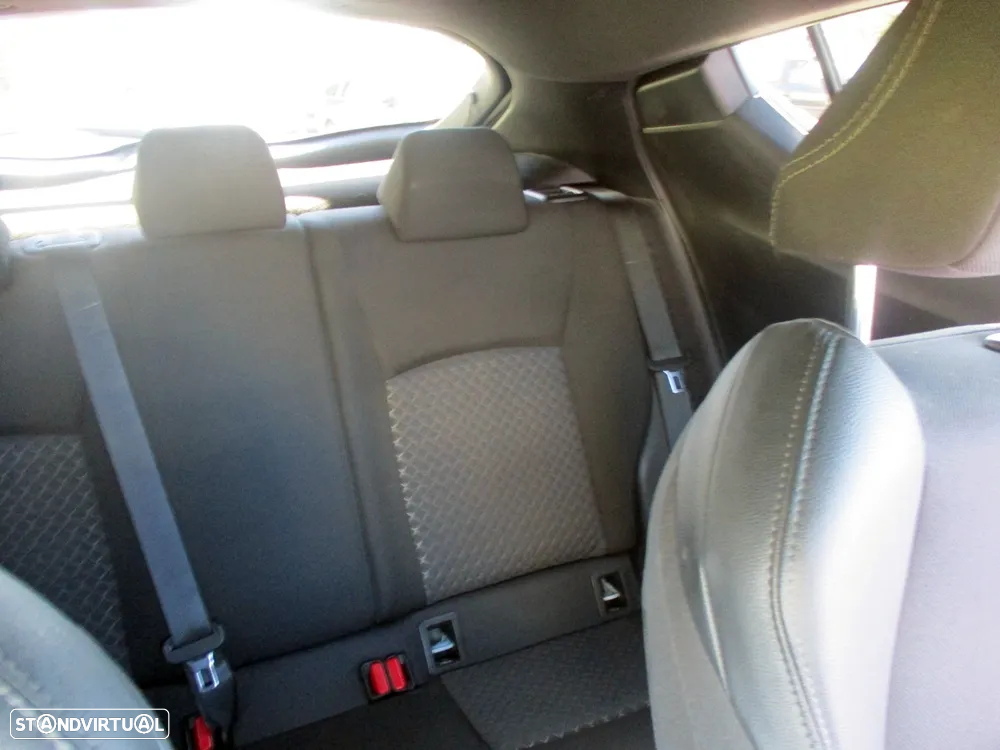 Toyota C-HR 1.8 Hybrid Square Collection - 34