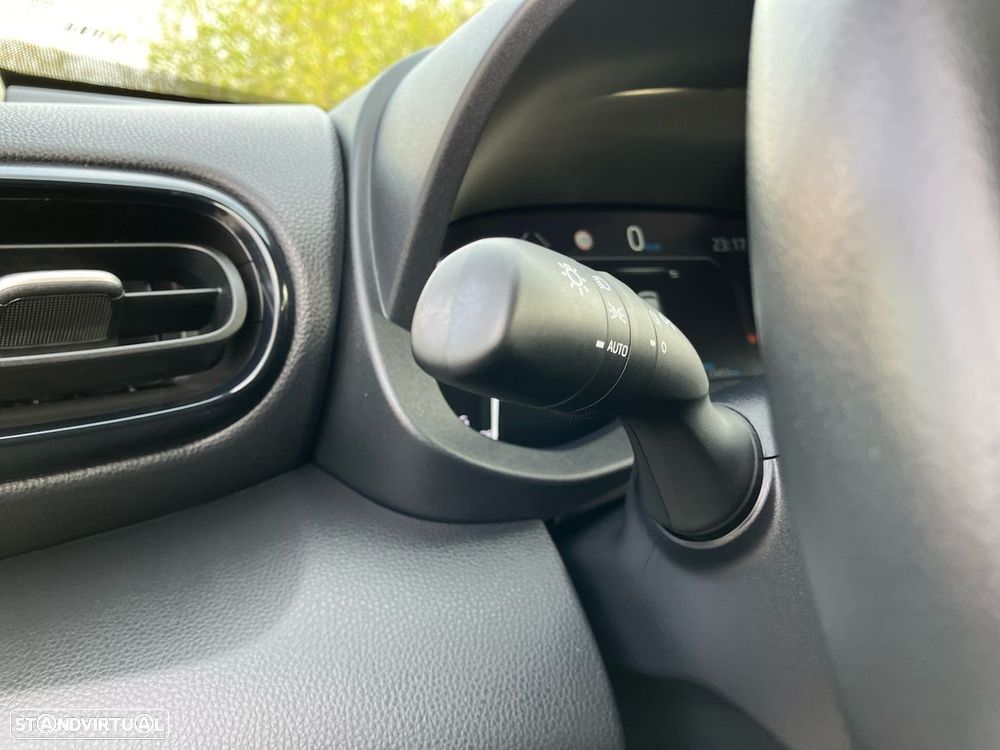 Toyota Yaris Cross 1.5 HDF Comfort Plus - 20