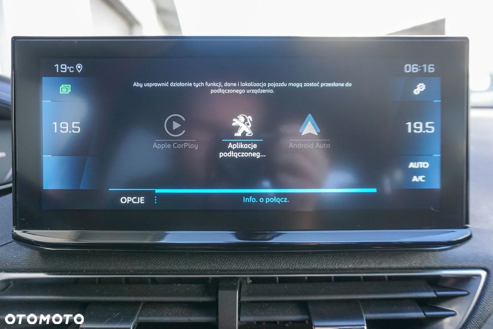 Peugeot 3008 1.2 PureTech Road Trip S&S EAT8 - 16