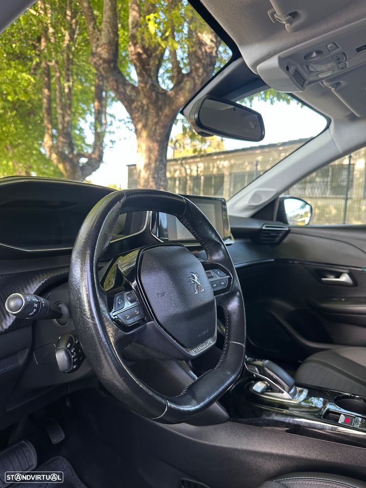 Peugeot e-208 Allure - 25