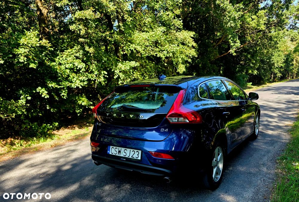 Volvo V40 D4 Drive-E Ocean Race - 12