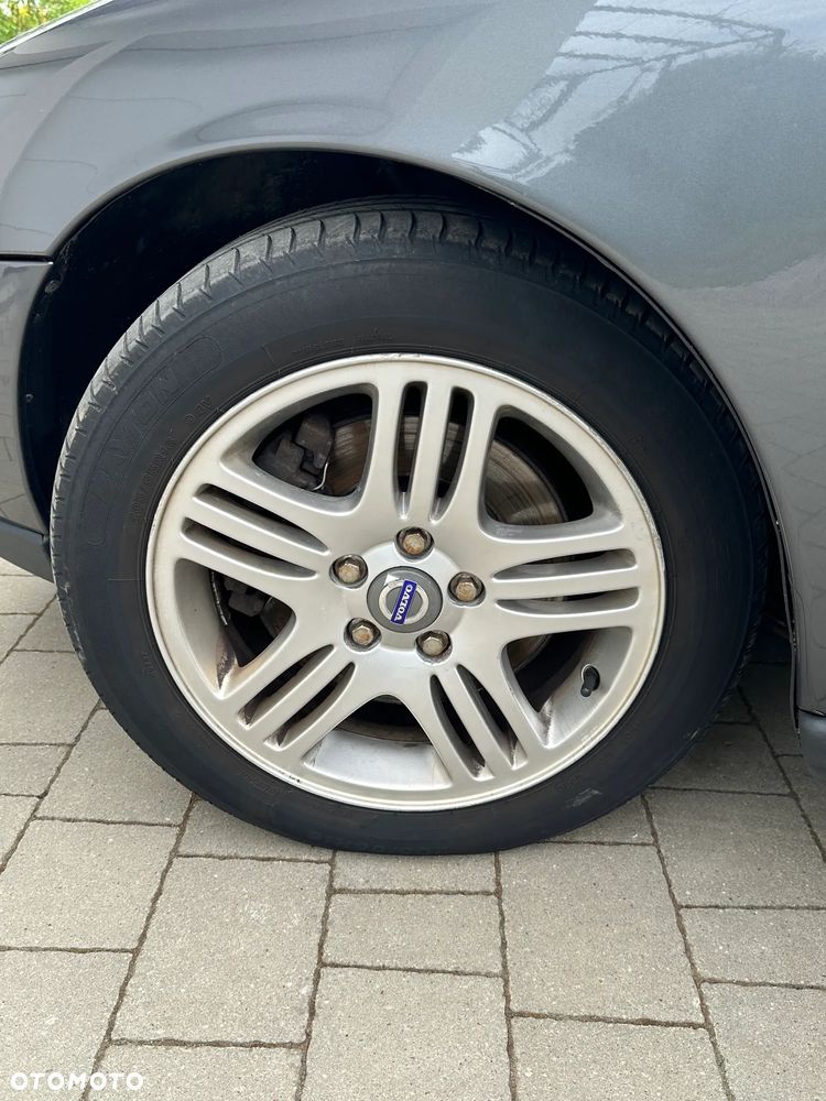 Volvo S60 2.4D Kinetic - 17