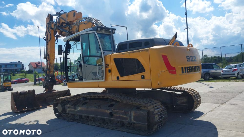 Liebherr R922 - 14
