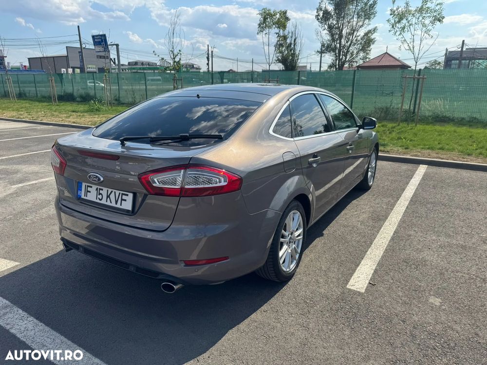 Ford Mondeo 2.0 EcoBoost Powershift Titanium - 3