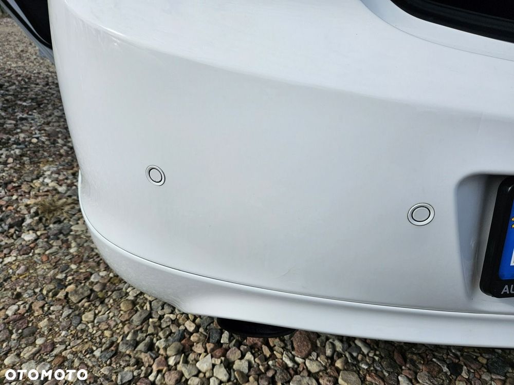 Opel Insignia - 24