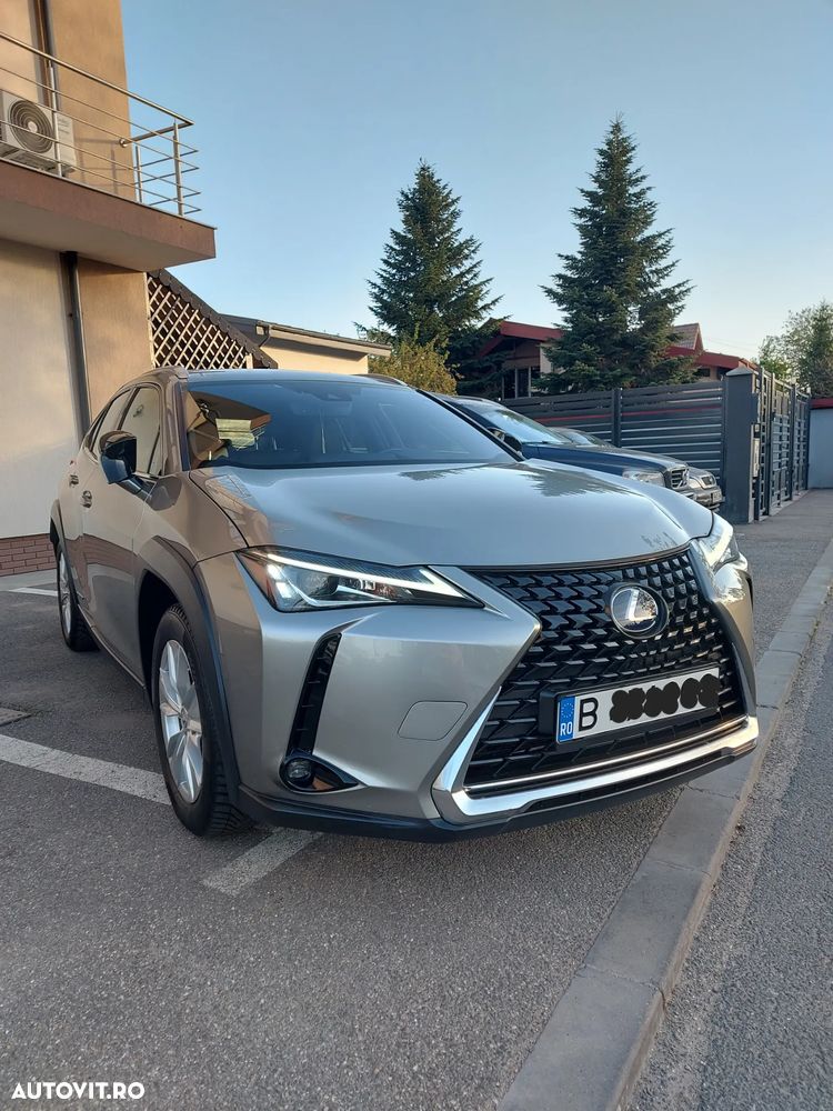 Lexus UX 250h Style+ Edition - 3