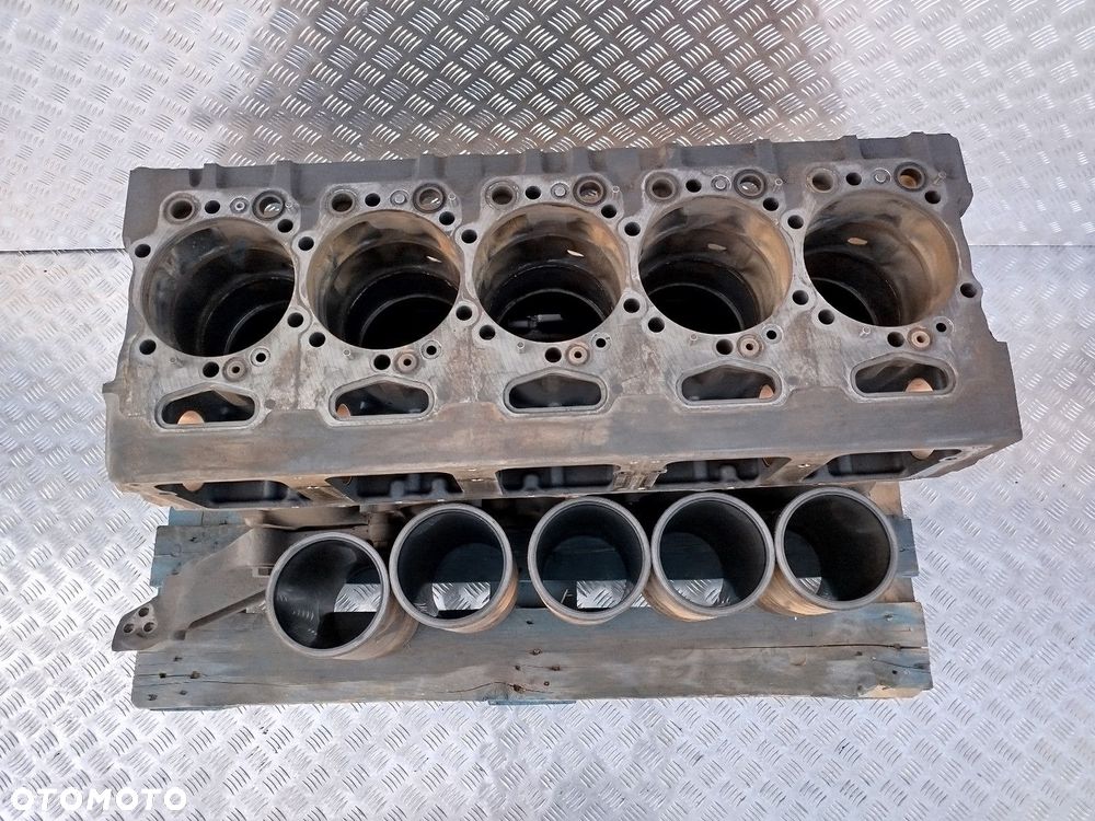 BLOK SILNIKA SCANIA XPI 9L DC09 - 3