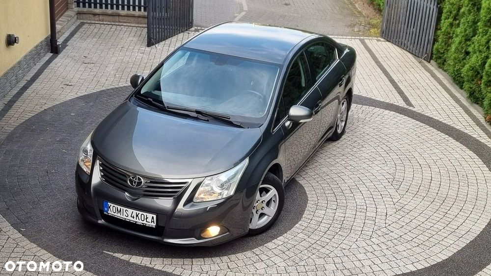 Toyota Avensis - 19