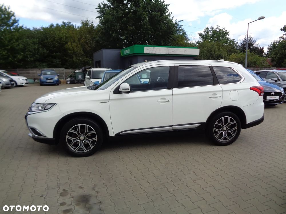 Mitsubishi Outlander 2.0 2WD Diamant Edition - 1