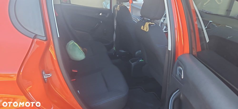 Peugeot 208 1.2 PureTech Allure - 17