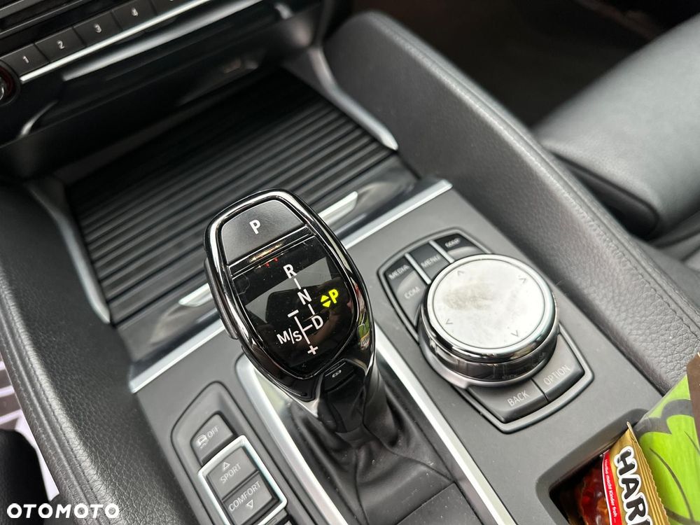 BMW X6 xDrive30d - 13