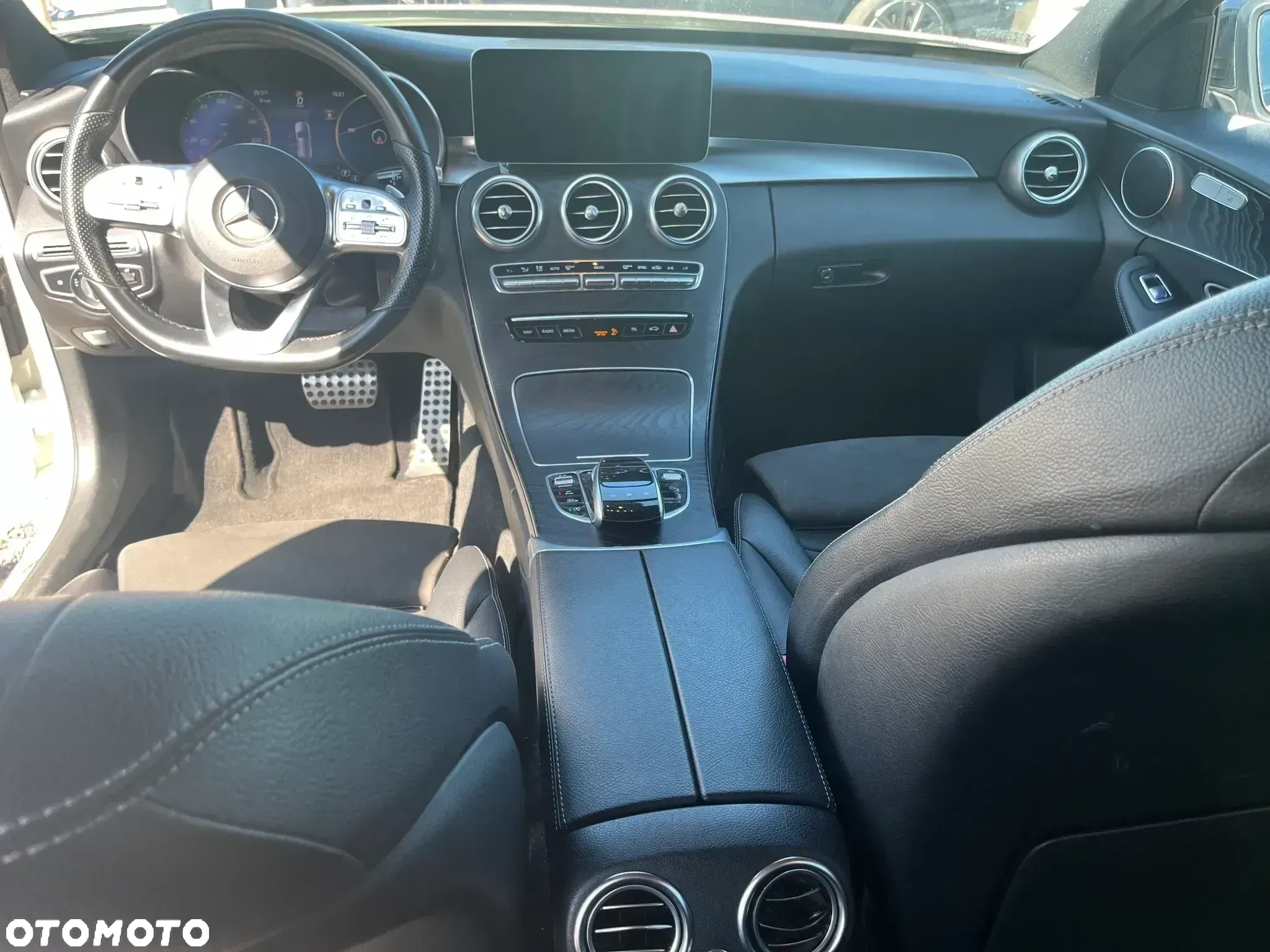 Mercedes-Benz Klasa C 220 d 9G-TRONIC - 17