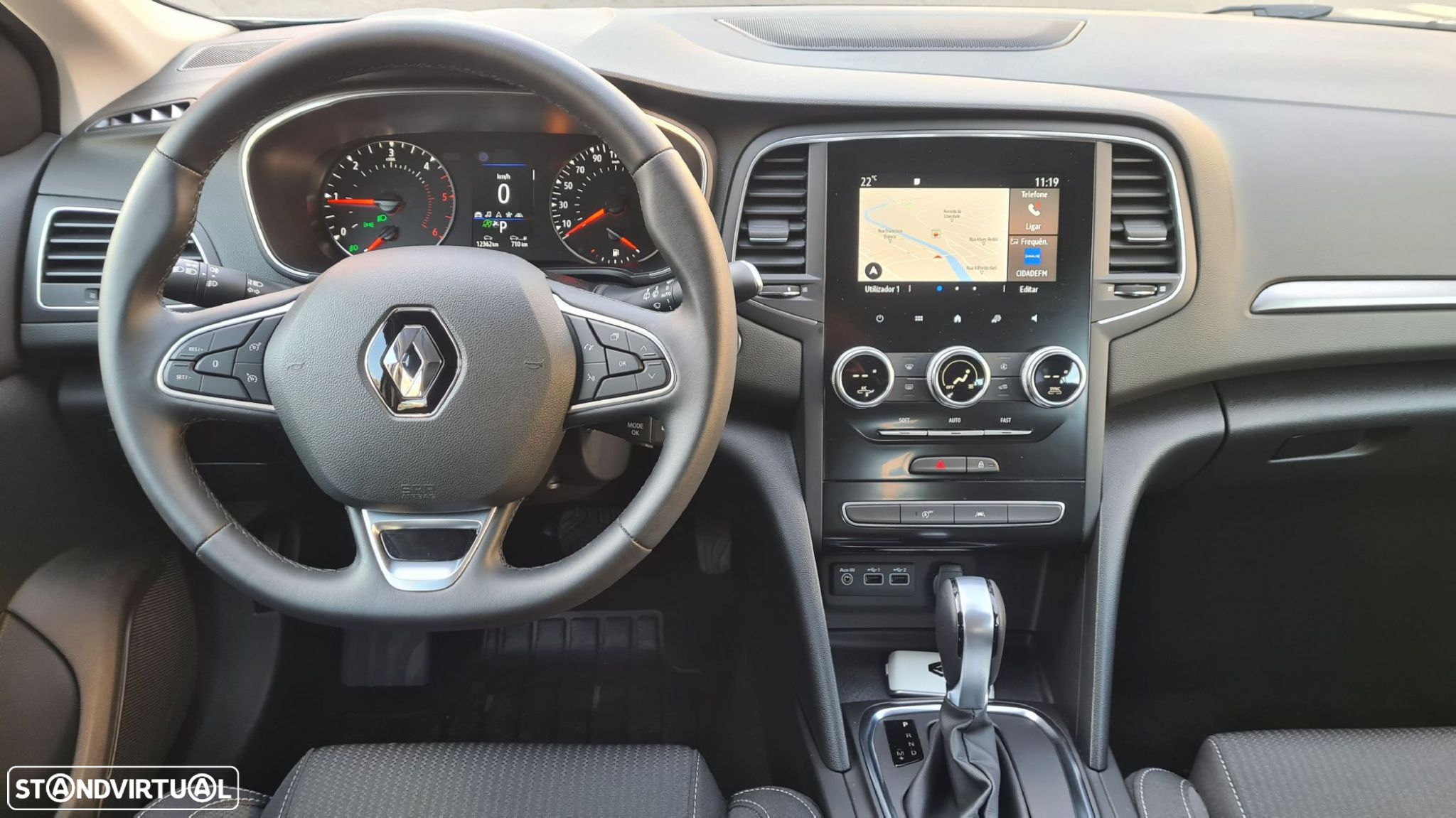 Renault Mégane 1.5 Blue dCi Intens EDC - 11