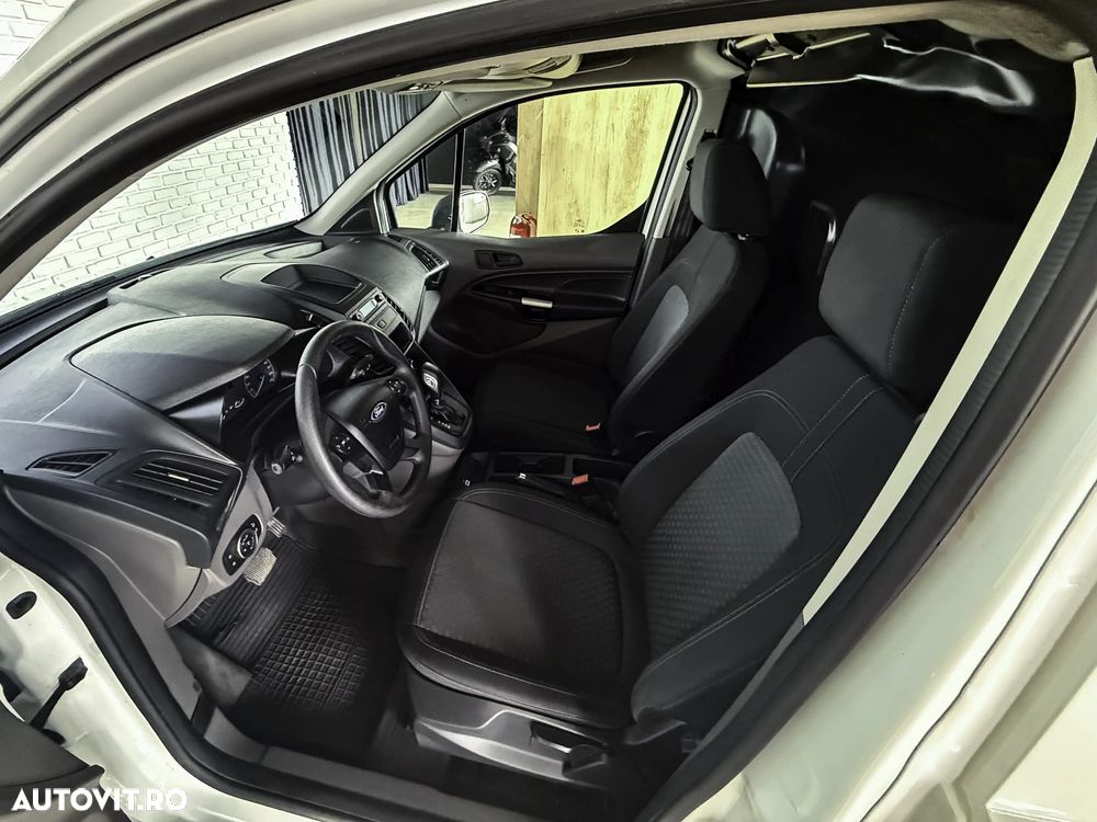 Ford Transit Connect - 12