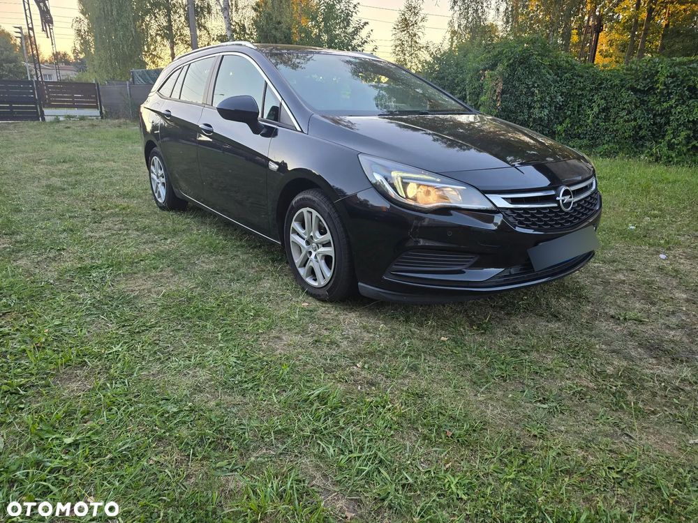 Opel Astra 1.6 D Start/Stop Dynamic - 9