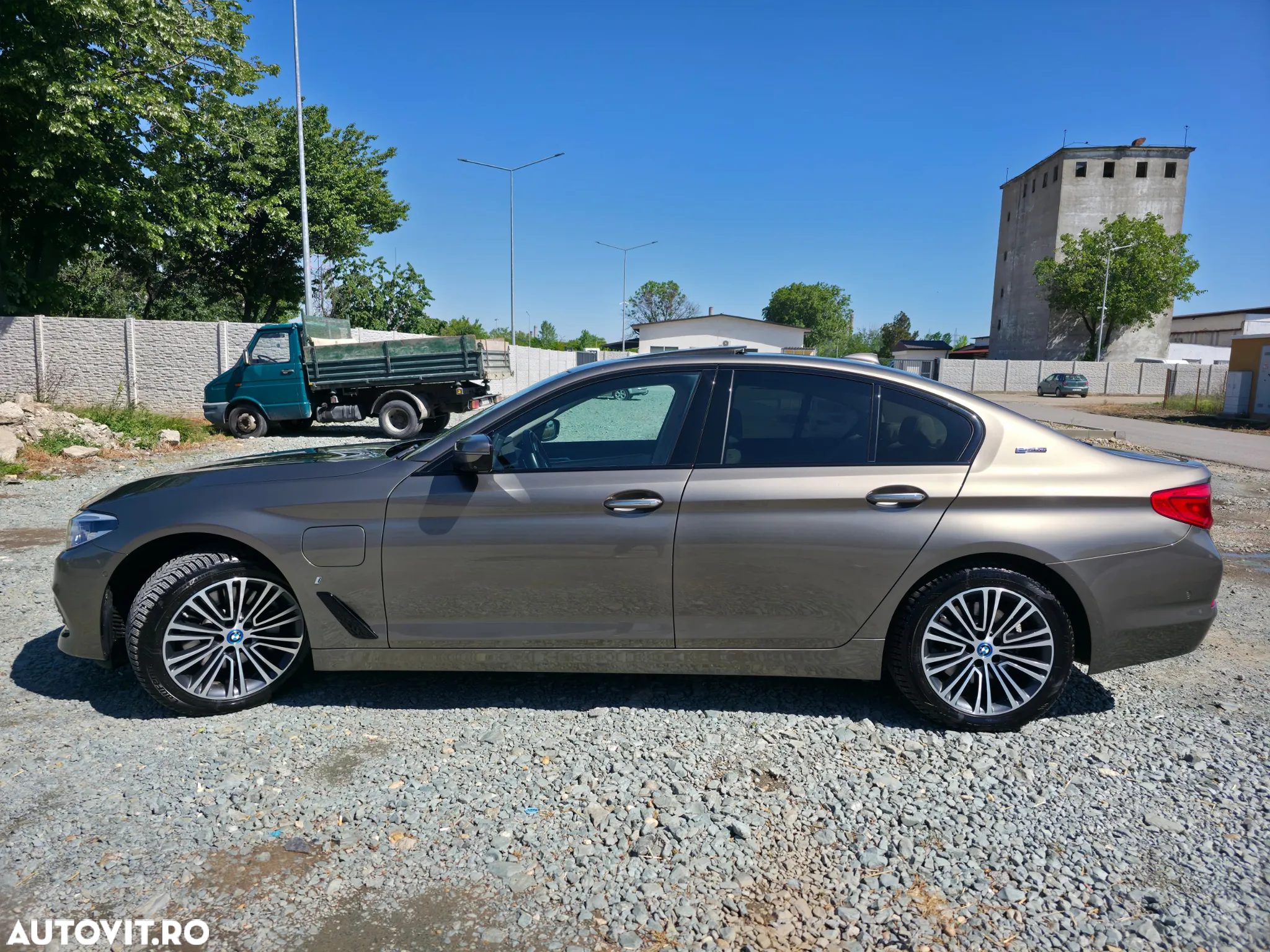 BMW Seria 5 530e iPerformance Aut. Sport Line - 8