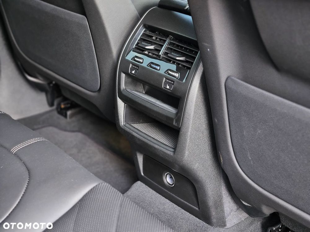 BMW X6 - 27