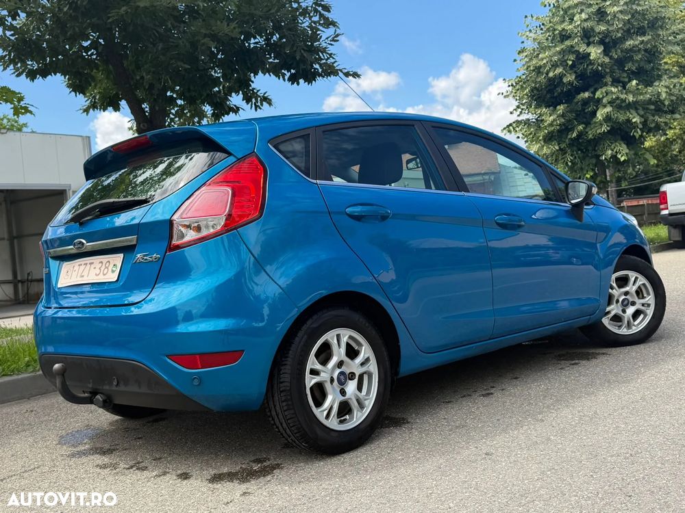 Ford Fiesta 1.6 TDCI DPF Titanium - 4