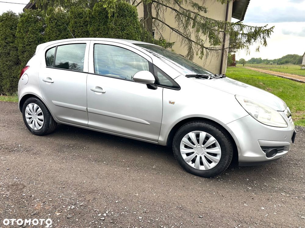 Opel Corsa 1.2 16V Innovation - 2